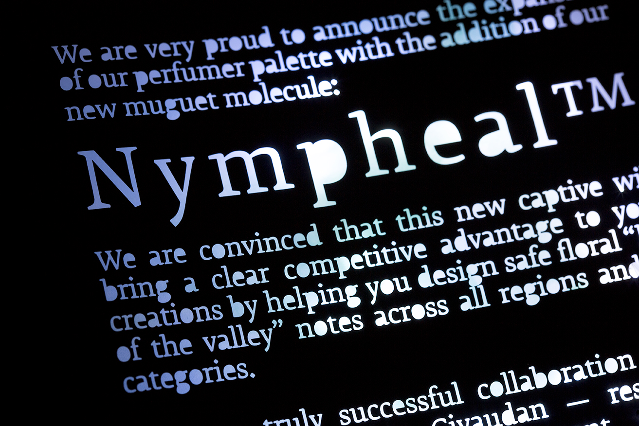 Carte Givaudan pour la sortie de Nympheal, découpe au laser